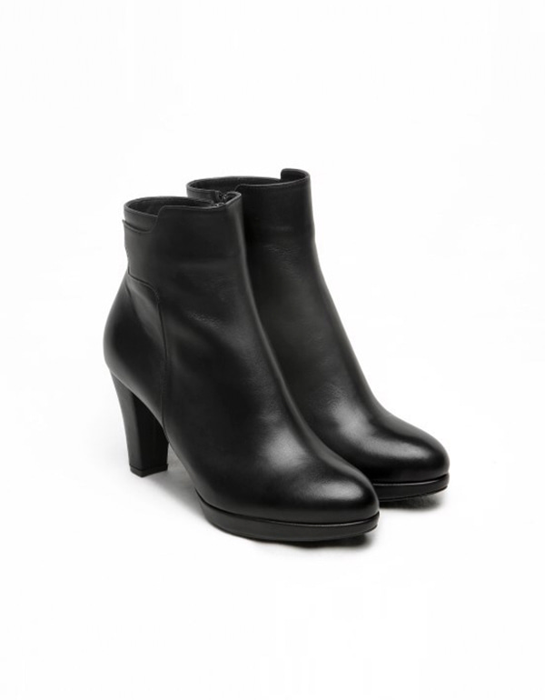 Kaboshi ankle boots